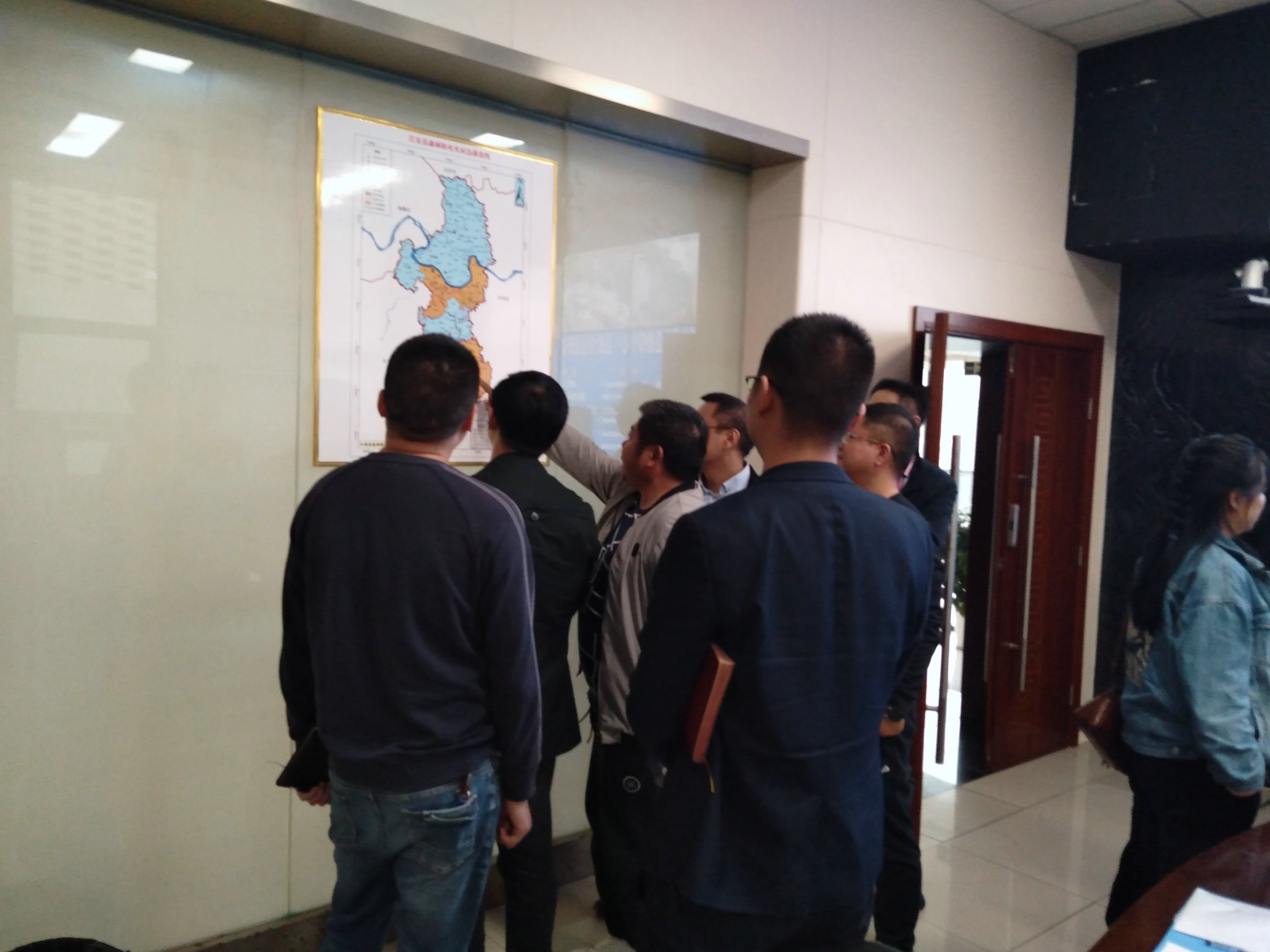 龍馬潭應急管理局帶領龍馳科技公司 赴宜賓市江安縣應急管理局交流學習